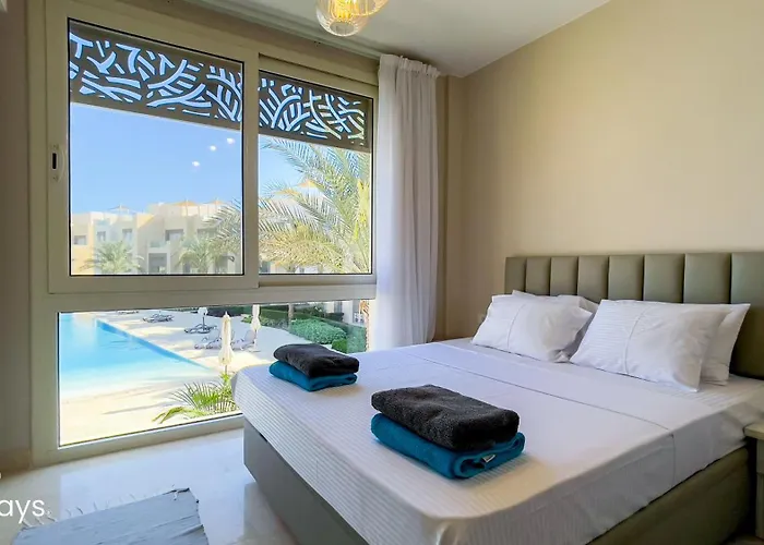 Seaview Mangroovy 2br, Walk To & Pool, Ollystays Red Sea * Hurghada